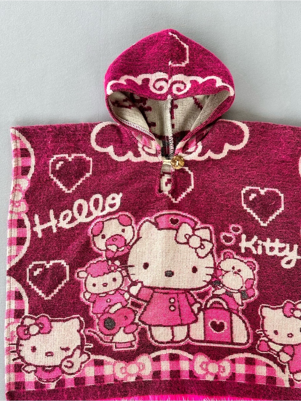 🎉5 for $45🎉 Hello Kitty poncho sweater cover up girls one size 5,6,7,8 - Picture 2 of 8